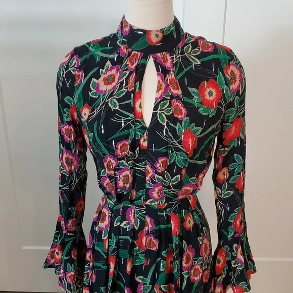 Misa Los Angeles Black/Red Floral Long Sleeve maxi Dress Size S new with tags - Picture 3 of 9